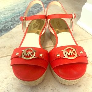 Michael Kors beautiful platform sandals!